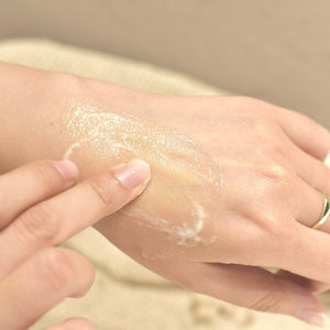 AY 清涼爛面修復師 Cooling Me Softly Cooling and Calming Cleanser 100ml