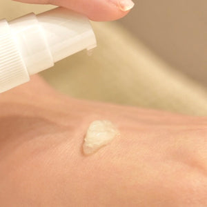 AY 閉口粒粒垃圾剷 Cleaning Me Softly Gentle Organic Cleanser 100ml